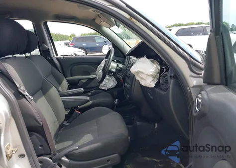 2005 Chrysler Pt Cruiser Limited z USA, uszkodzony, nr VIN 3C8FY68B15T584879